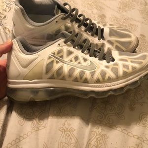White/Silver Men’s Nike Air Max ⚪️